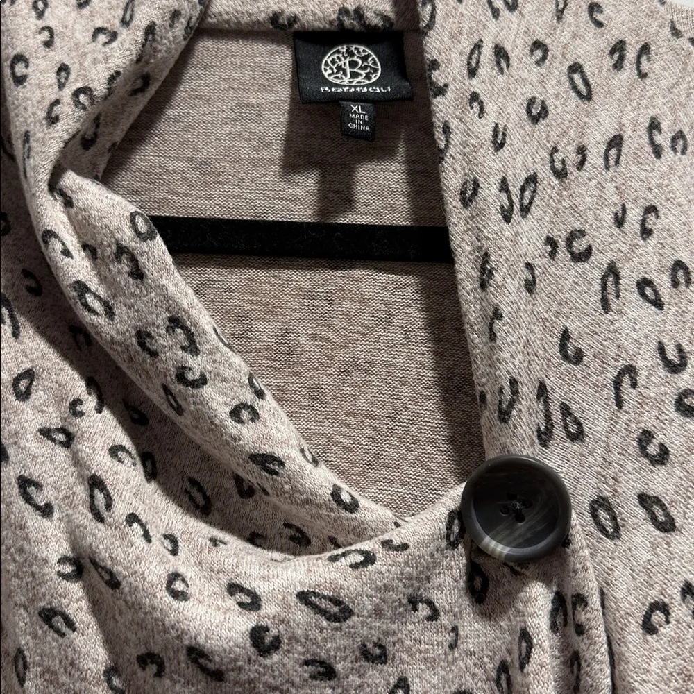 Bobeau animal print cardigan - Picture 5 of 5